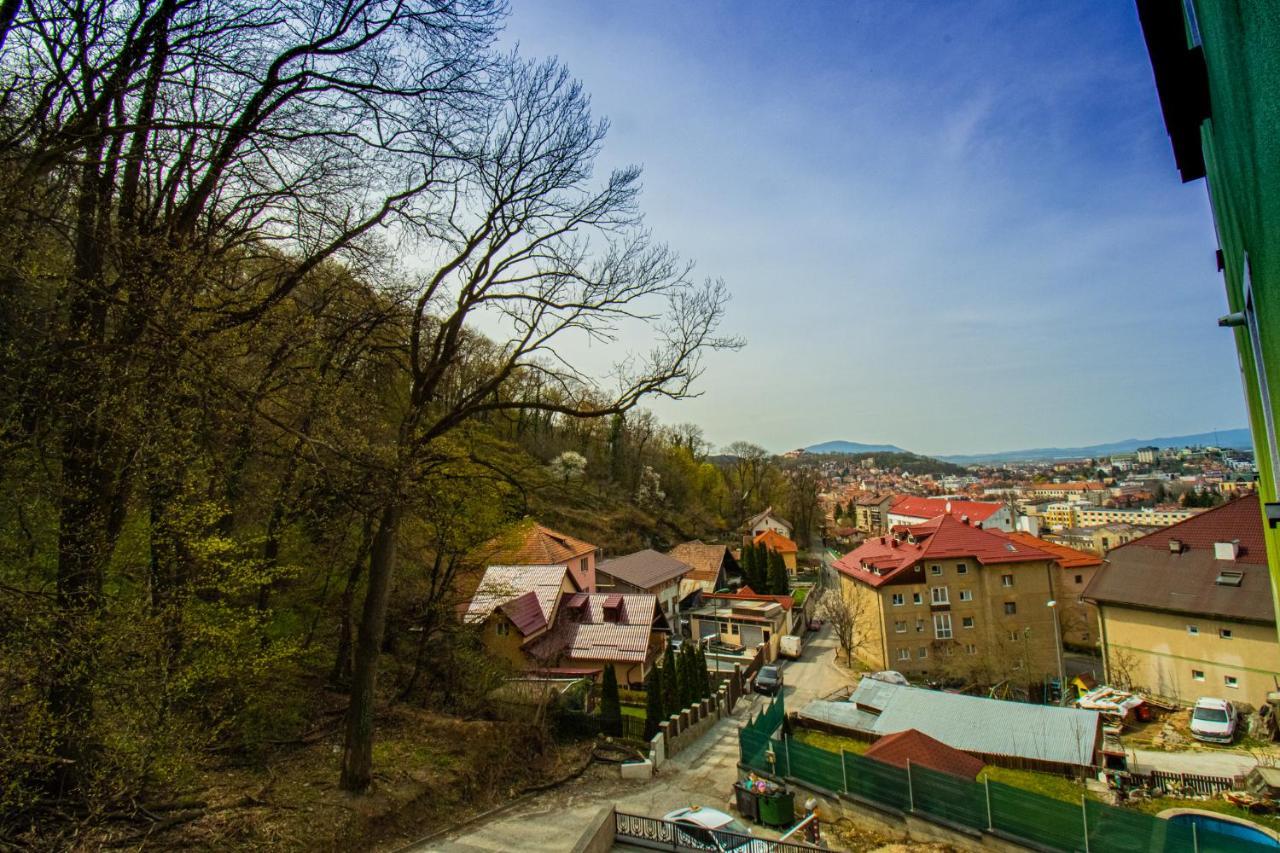 Nature Apartment - Minutes Away From The Old Town And Afi Mall Brasov Exterior photo